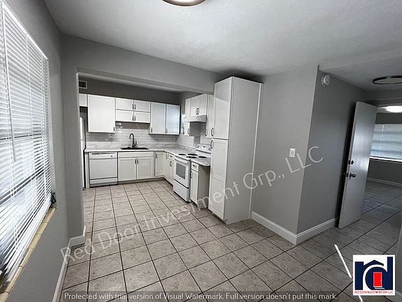 5th image of 1931 Carrigan Ave