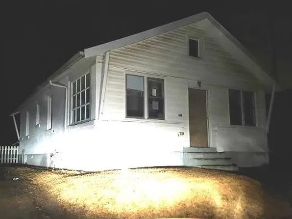 618 Woodbury St, Marshalltown, IA 50158