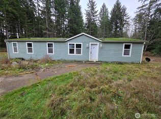 1104 E Alderwood Road, Belfair, WA 98528