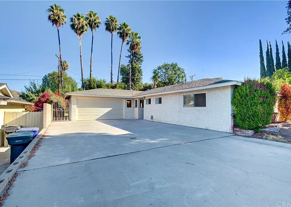 223 E Shady Grove Dr