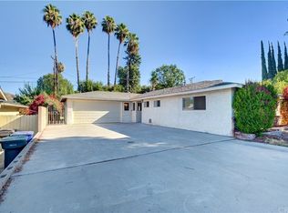 223 E Shady Grove Dr, Riverside, CA 92507