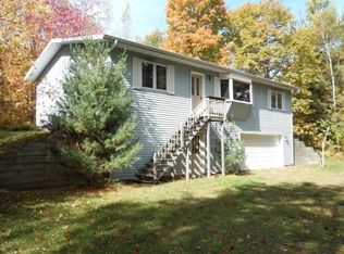 7256 Woodcrest Dr, Rhinelander, WI 54501
