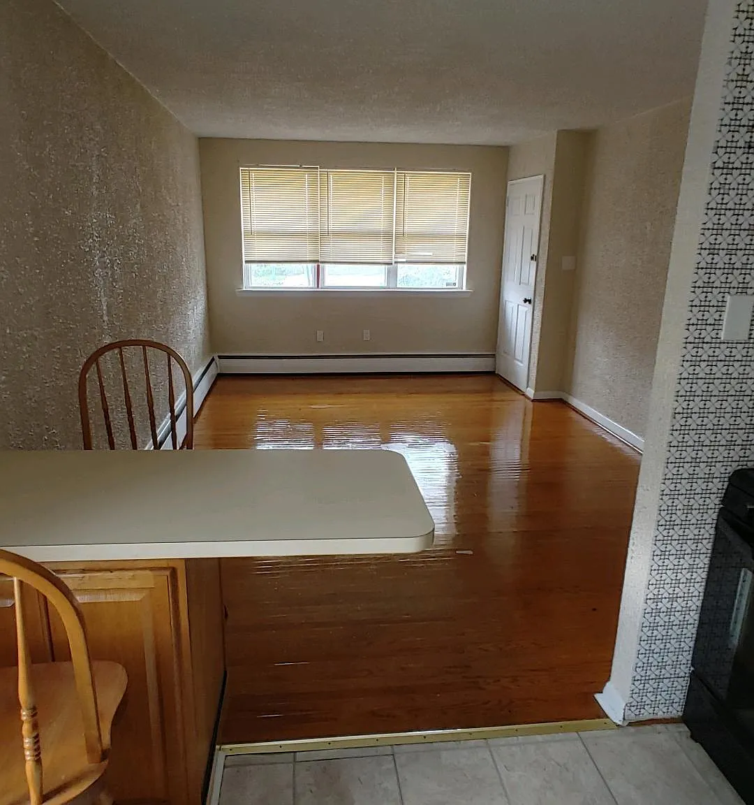 1 bed, 750 sqft, $1,125 — Photo 3