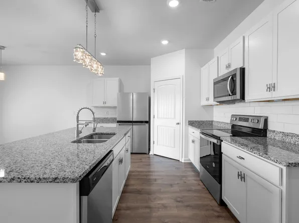 439 Lauren Ln, Chapel Hill, TN 37034