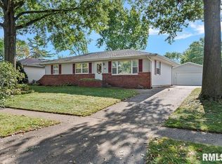 2612 Delaware Dr, Springfield, IL 62702