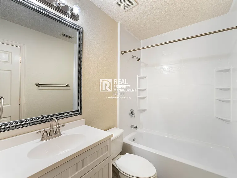 3929 Acorn Ln — Photo 28