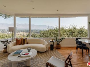 910 Glen Oaks Blvd, Pasadena, CA 91105