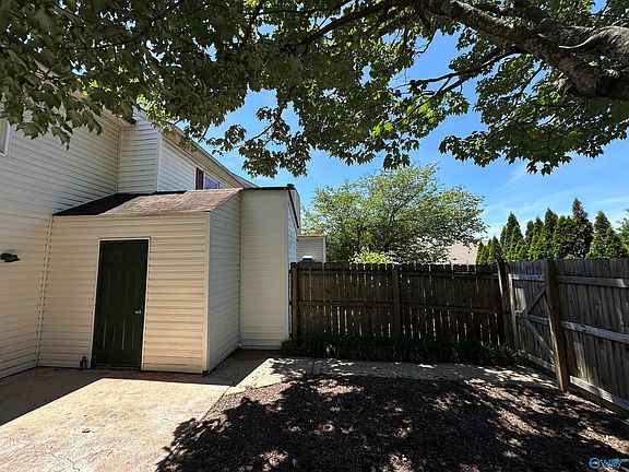 4th image of 11507 Jade Ln SE