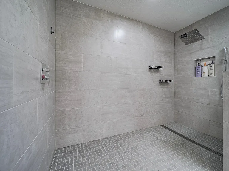 6650 Lovington Dr — Photo 14