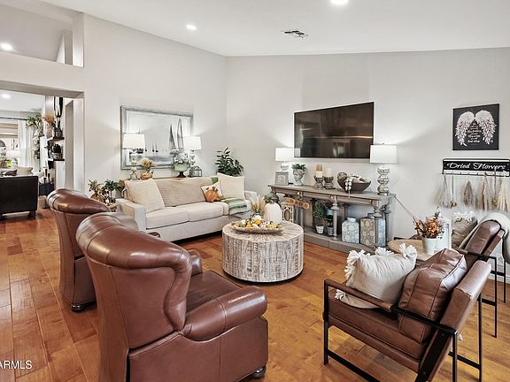 4th image of 8623 W ESCUDA Drive