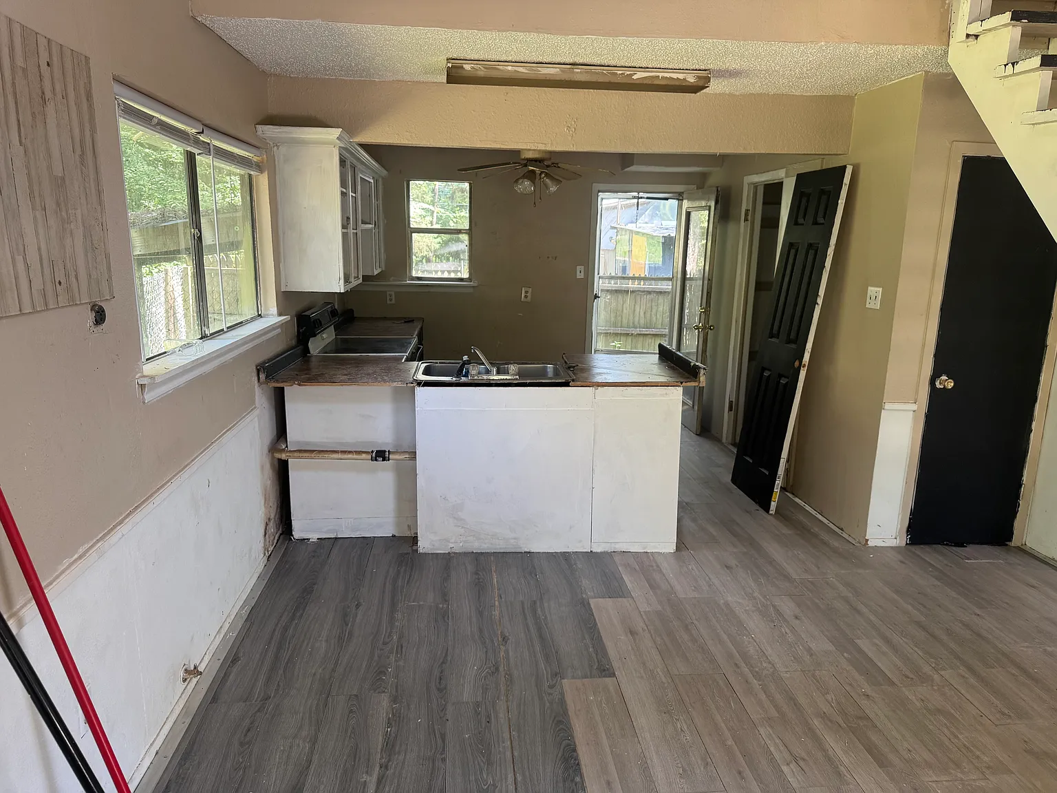 134 Woodlark St — Photo 4