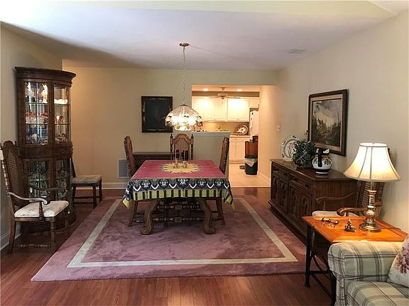 4th image of 5041 Whispering Pines Ln