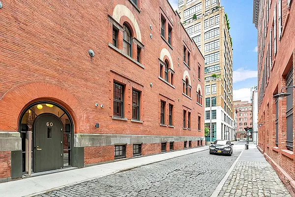 Rented by Compass | media 2