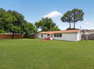 7701 Buck St, North Richland Hills, TX 76182