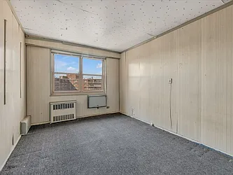 Sold by Thomas Lipovetsky, LREB