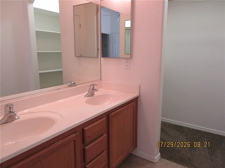 2803 Wallapai Ave — Photo 11