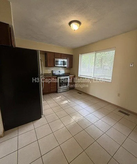 504 Red Bud Ln #A — Photo 4