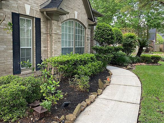 2nd image of 2302 Pine Blossom Ct