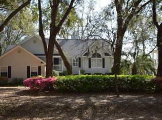 87 Lost Island Rd, Beaufort, SC 29907