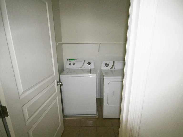 8777 W Dahlia Dr — Photo 11