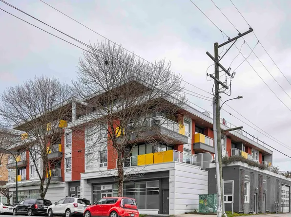 688 E 19th Ave #302, Vancouver, BC V5V 1K2