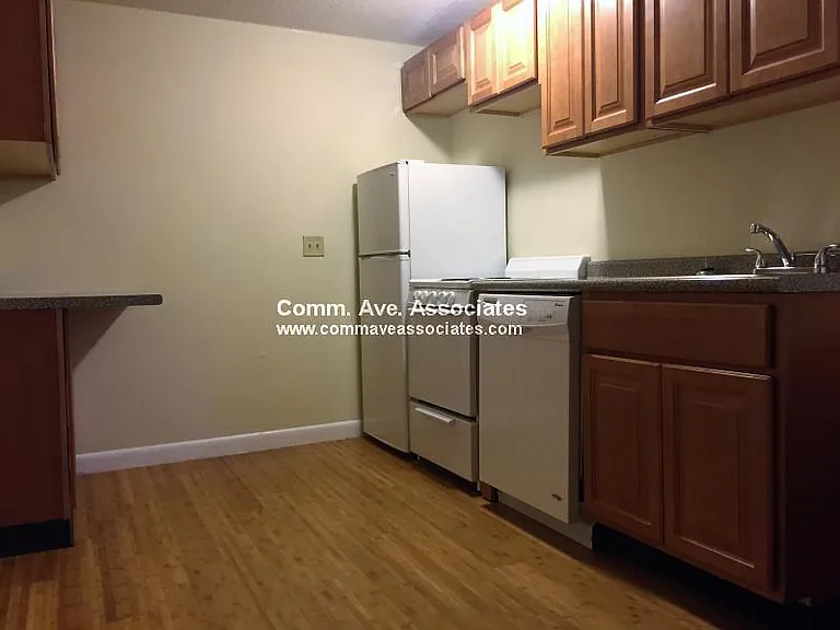 181 Thorndike St #D — Photo 4