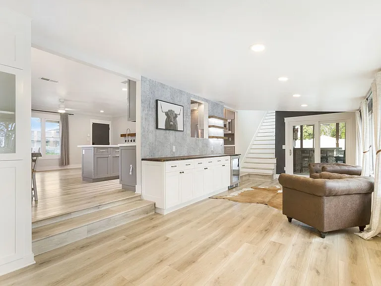 518 E Barkley Ave — Photo 32