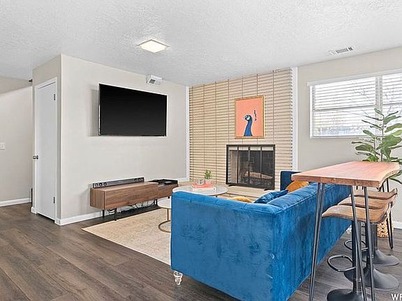 4th image of 3261 Meadowbrook Dr