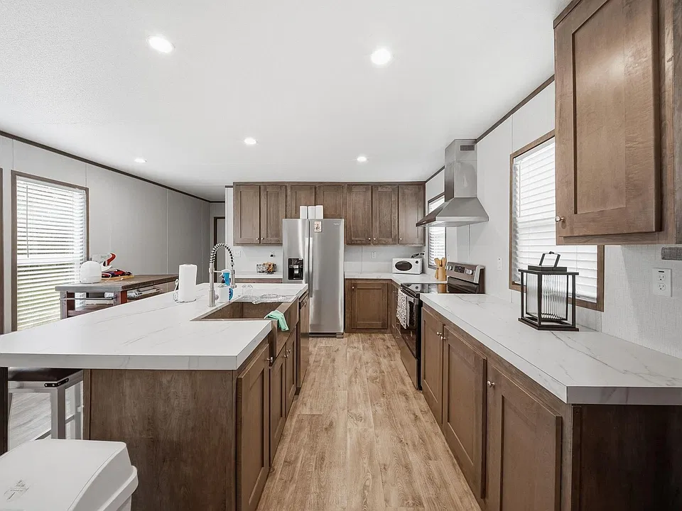 1272 Road 5005