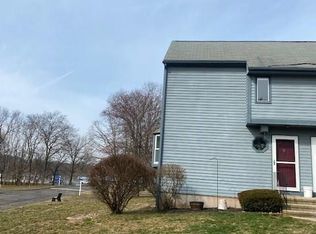 1 Abbott Rd UNIT 102, Ellington, CT 06029