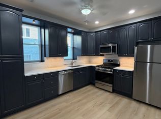 2448 W Iowa St #2R, Chicago, IL 60622