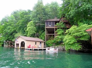 398 Meeting House Mountain Rd, Clayton, GA 30525