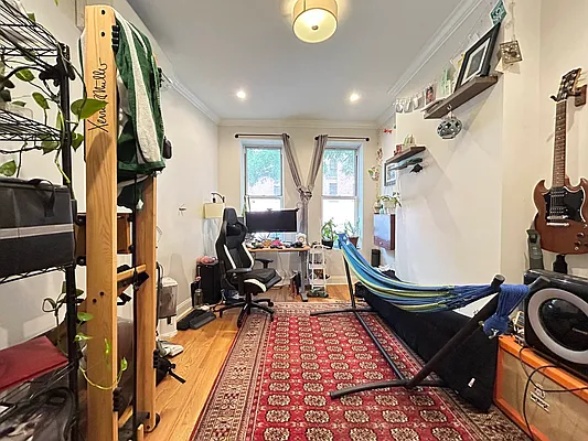 Rented by Lang Realty LLC | media 25