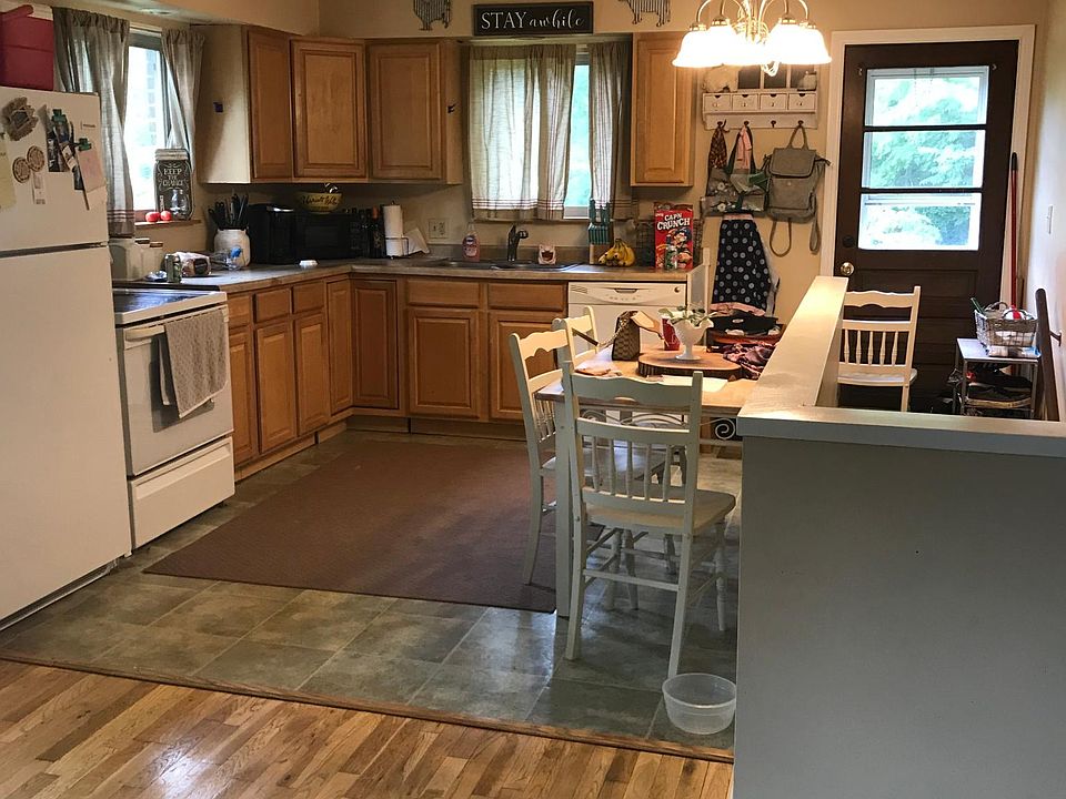 1st image of 4851 E Bethel Ln