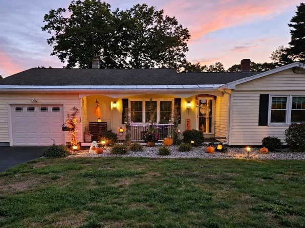 100 Montague St, Turners Falls, MA 01376