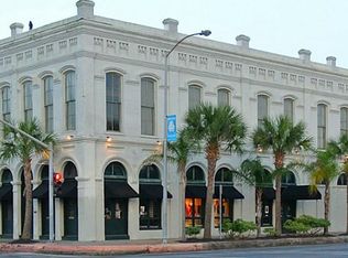 2427 Market St, Galveston, TX 77550