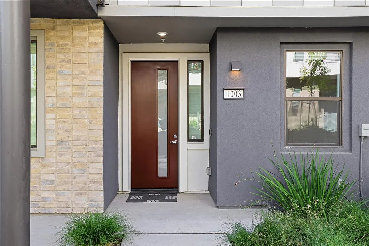 3 bed, 3.5 bath, 1796 sqft, $4,700 — Photo 4