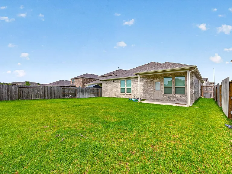 8111 Star Terrace Dr — Photo 37