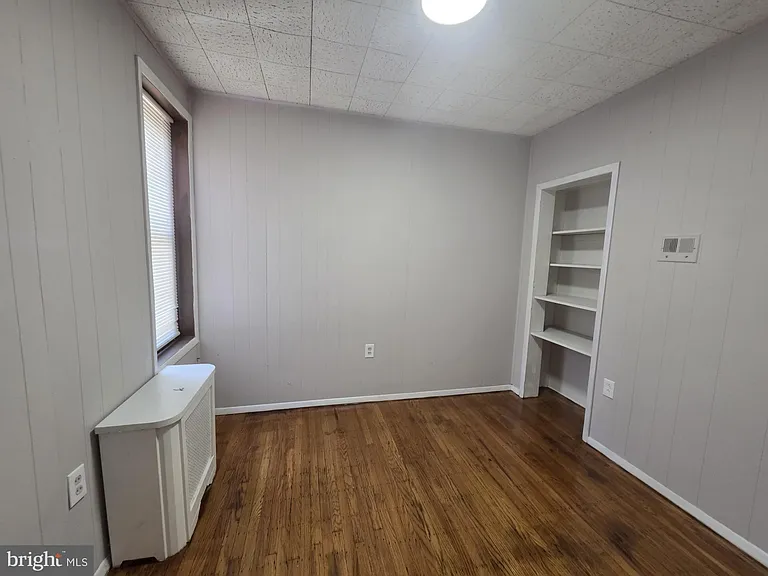 633 E Allegheny Ave — Photo 30