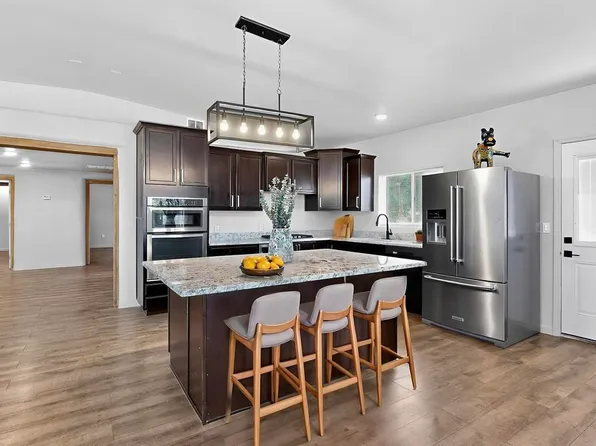 1180 E River Rd, Belen, NM 87002