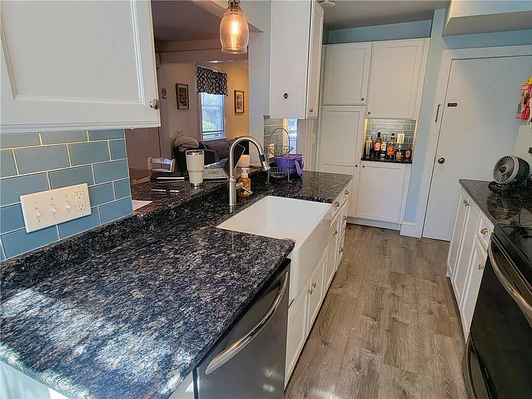 18 Palmer St — Photo 2