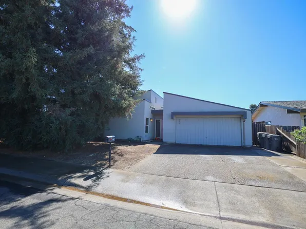 909 Harvard Pl, Woodland, CA 95695
