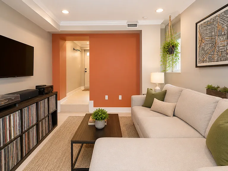 1126 Columbia Rd NW #1 — Photo 12