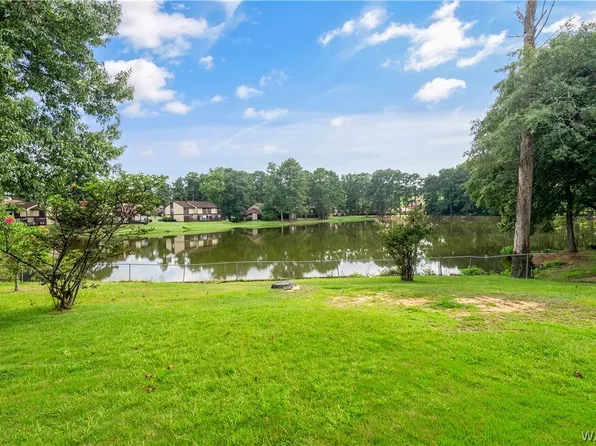 335 42nd St E, Northport, AL 35473