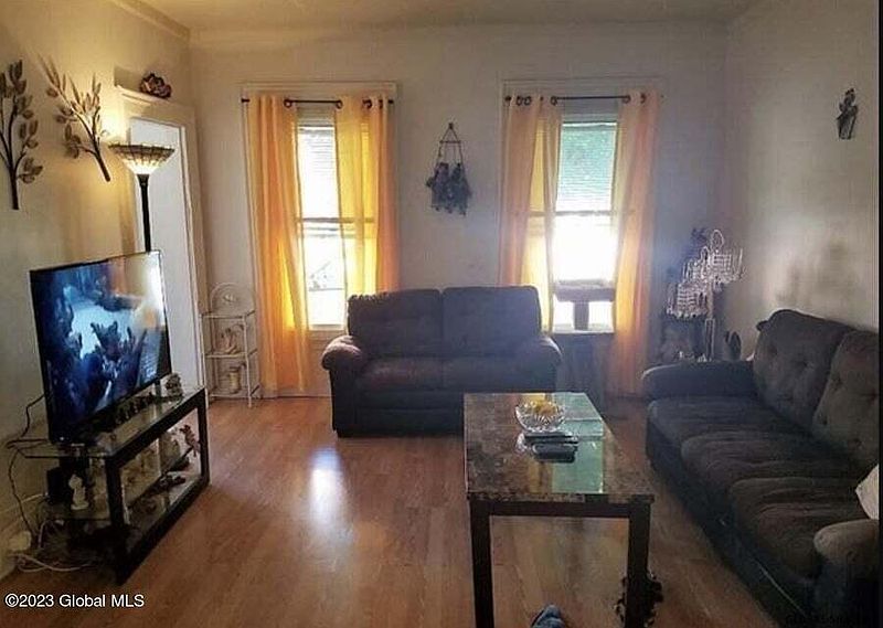3rd image of 327 9th Street
