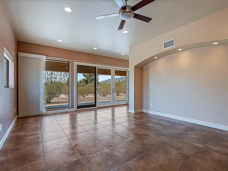 10270 E Glenn St — Photo 34