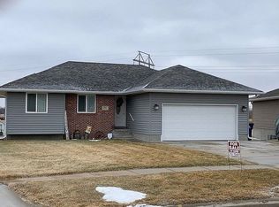 902 Blue Stem Cir, Norfolk, NE 68701