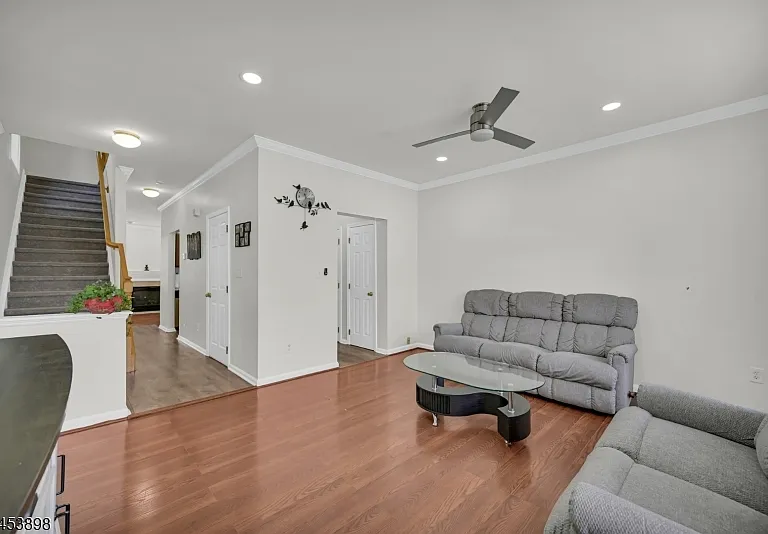 200 Barringer Dr — Photo 5