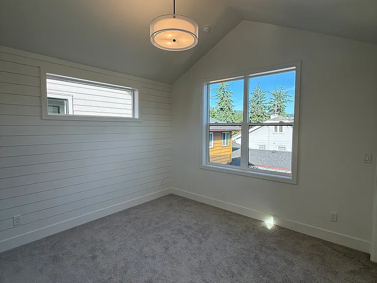 Second primary suite.