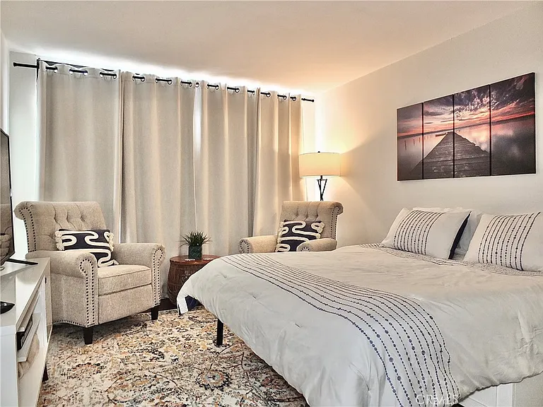 2601 E Ocean Blvd #309 — Photo 45